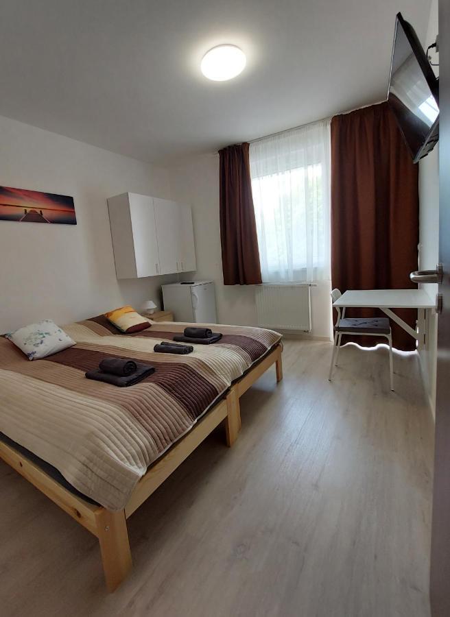 Arsenal House Budapest Eksteriør billede